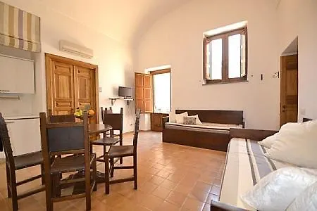 빌라 Sleeps 5 Pool Air Con