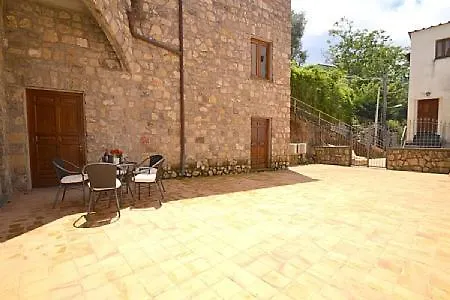 Sleeps 5 Pool Air Con *